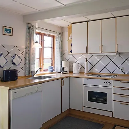 Holiday home In With House Sea View Nexo